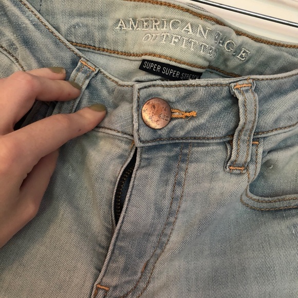AMERICAN EAGLE RIPPED DISTRESSED SKINNY JEANS - Picture 9 of 11